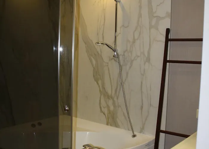 公寓 Cozy In Old Near Stpeters Church