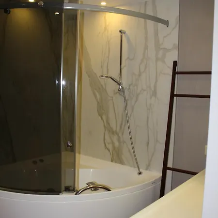 Διαμέρισμα Cozy In Old Near Stpeters Church